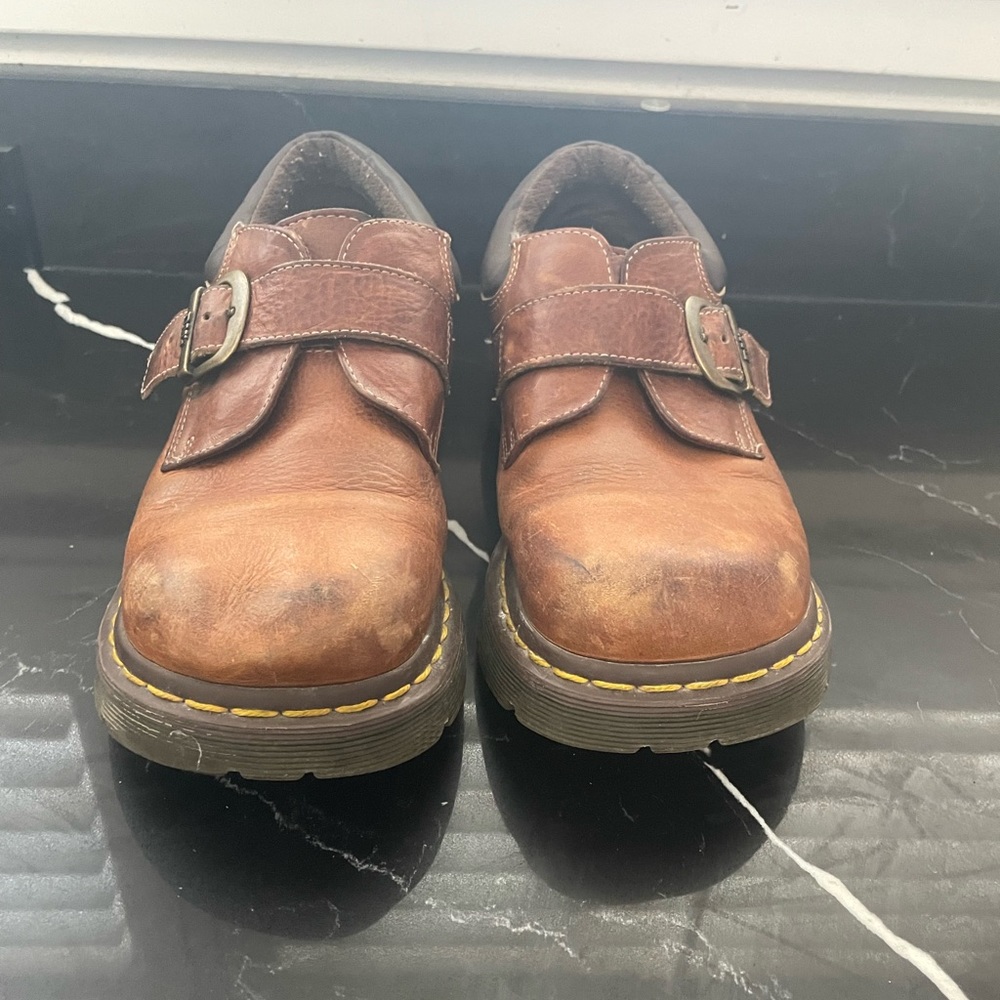 brown vintage dr marten women’s 9